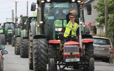 ANNUAL WEST CLARE TRACTOR RUN 2016 RAISES €3,025.00 FOR WEST CLARE CANCER CENTRE!!!!!